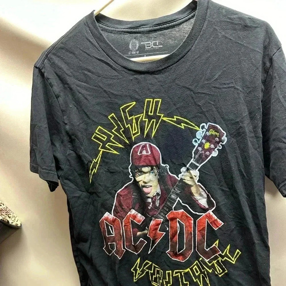 A/C D/C High Voltage Mens tshirt size large - Picture 1 of 3